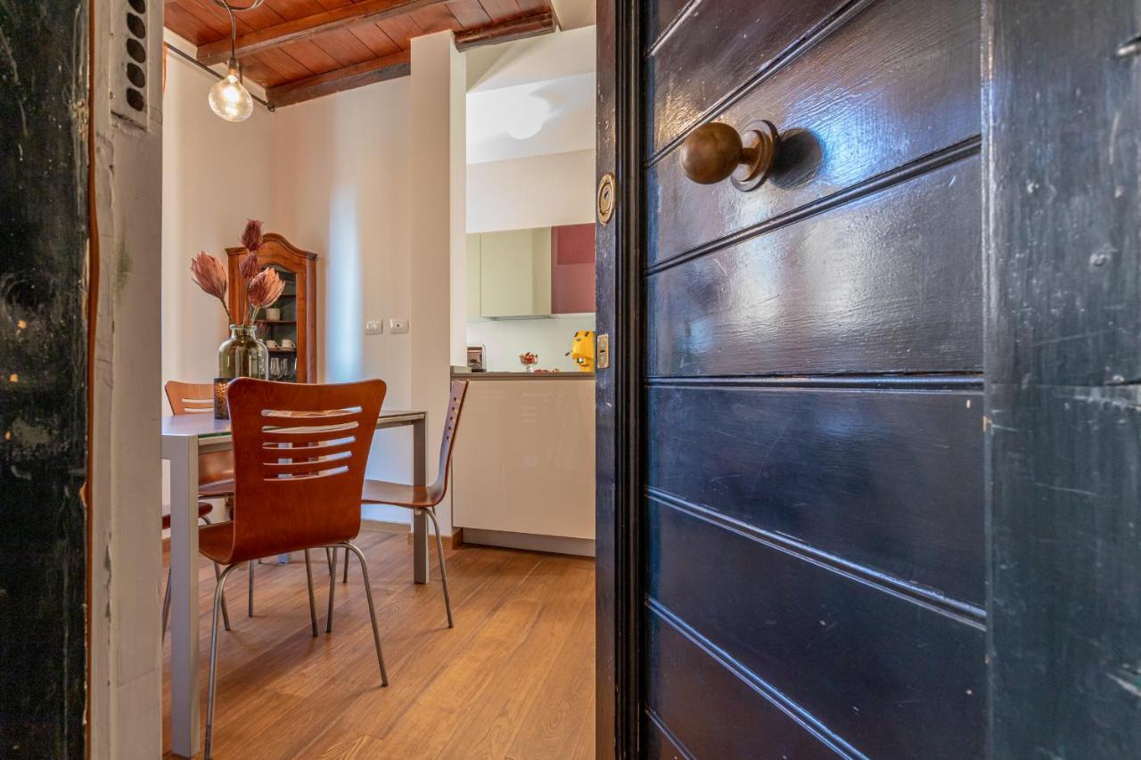 Emma - Lovely Suite In Trastevere — Photos 1